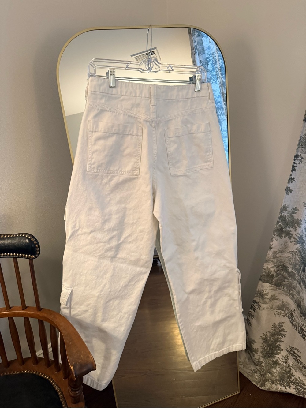 H&M Divided White High-Waist Cargo Pants